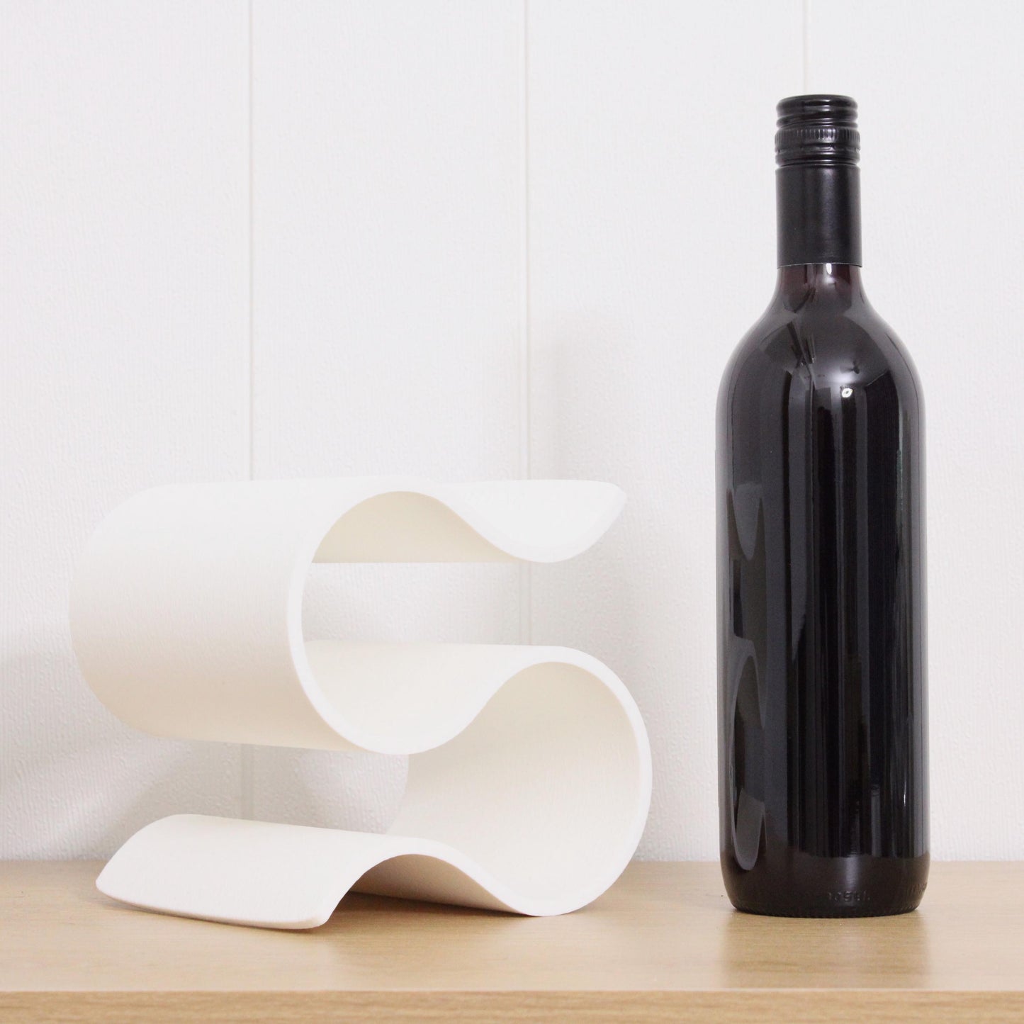 Mini Wavy Wine Rack, Small 2 bottle Wine Stand Home Organisation