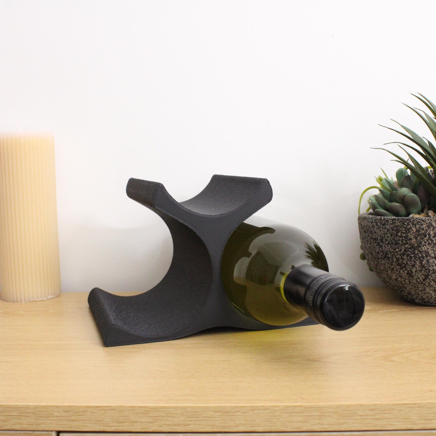 Countertop Wine Rack, Modern Pyramid Counter 3 Bottle Wine Stand, Vertical Display Wine Storage for Wine Lovers.