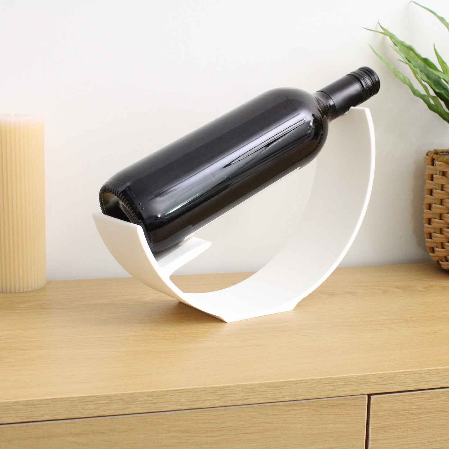 Crescent Wine Stand, Single Bottle Wine Rack for wine lovers