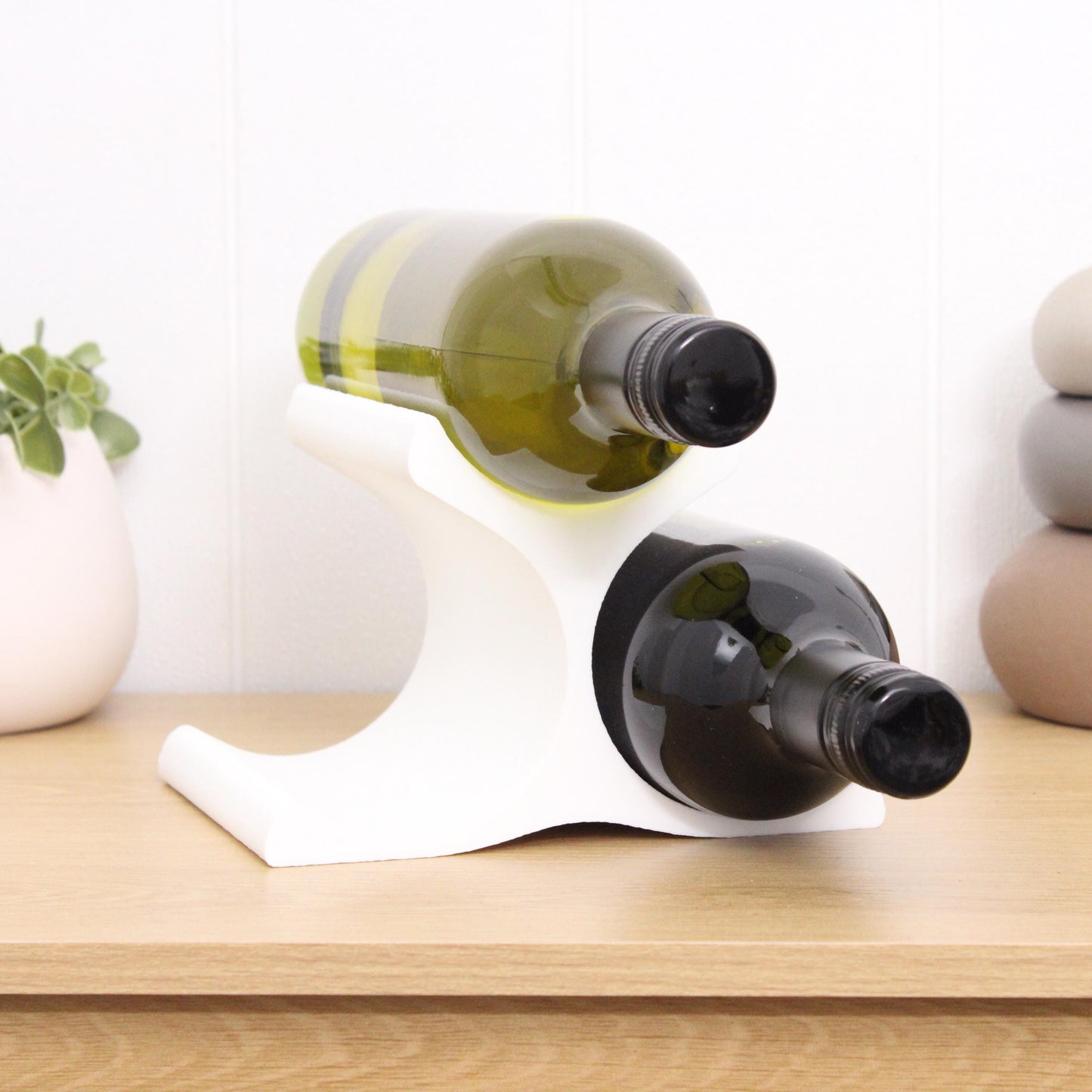 Countertop Wine Rack, Modern Pyramid Counter 3 Bottle Wine Stand, Vertical Display Wine Storage for Wine Lovers.