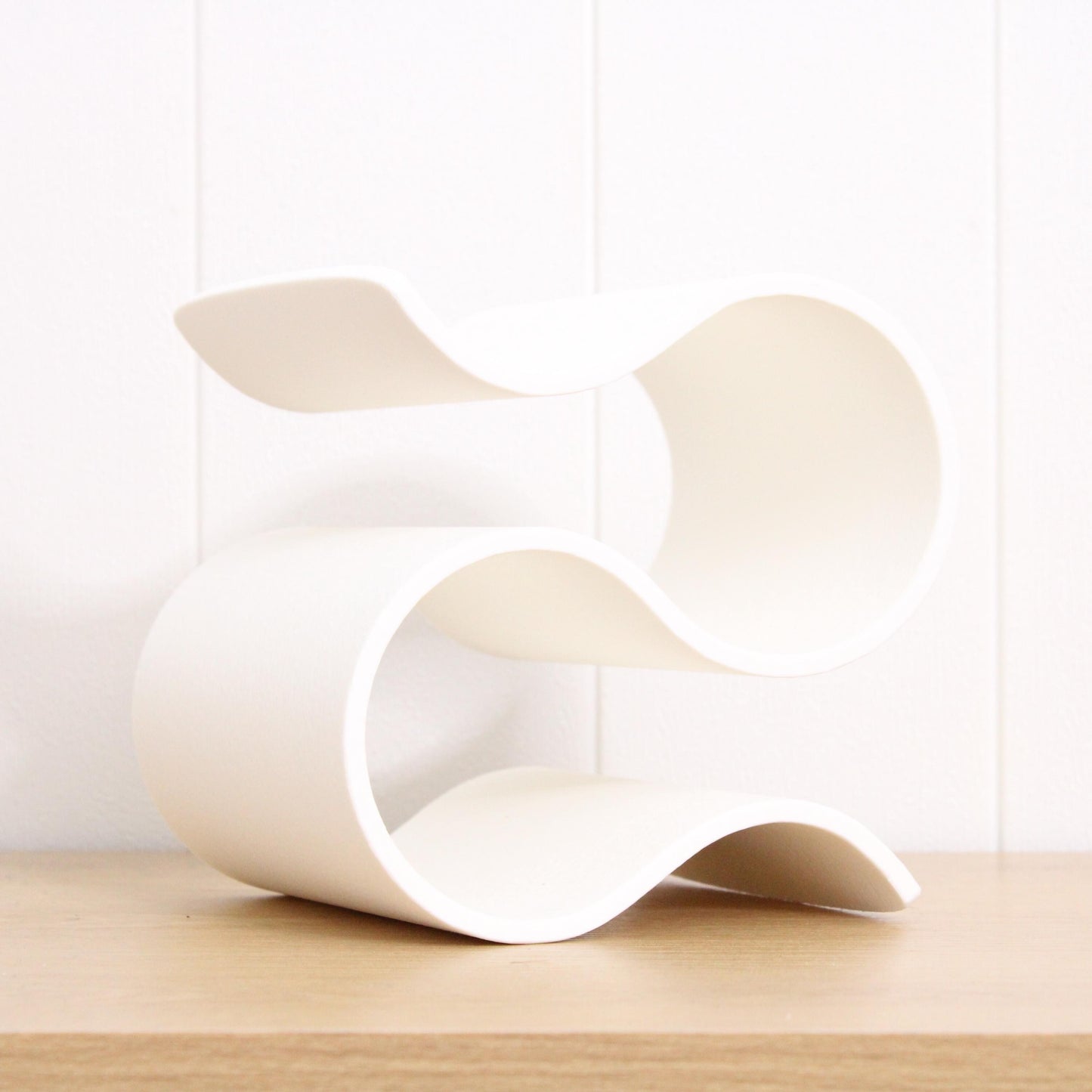 Mini Wavy Wine Rack, Small 2 bottle Wine Stand Home Organisation
