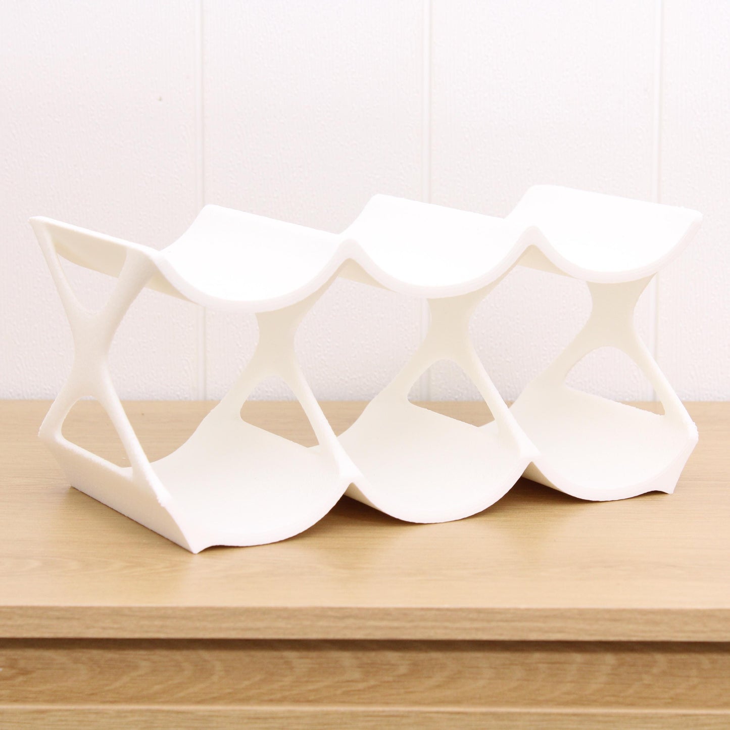 Modern Countertop Wine Rack, Edgy Large Modern Counter 6 Bottle Wine Stand, Vertical Display Wine Storage for Wine Lovers.