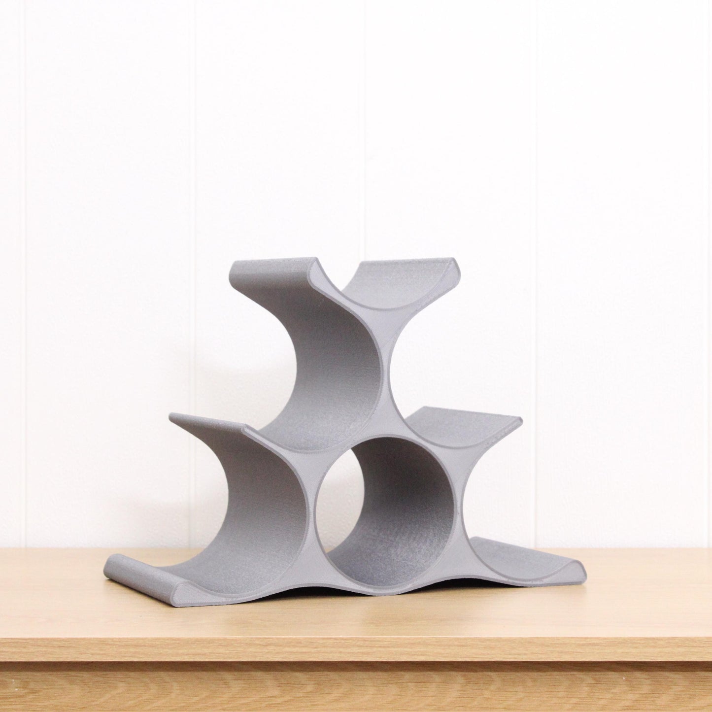 Countertop Wine Rack, Modern Pyramid Counter 6 Bottle Wine Stand, Vertical Display Wine Storage for Wine Lovers.