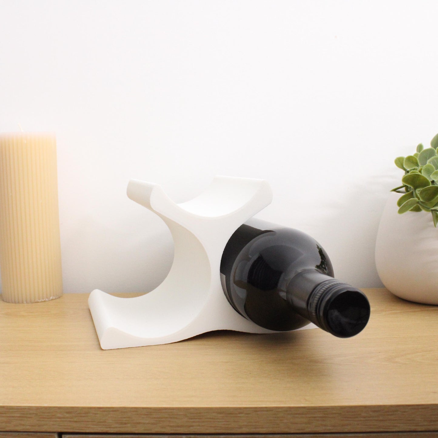Countertop Wine Rack, Modern Pyramid Counter 3 Bottle Wine Stand, Vertical Display Wine Storage for Wine Lovers.
