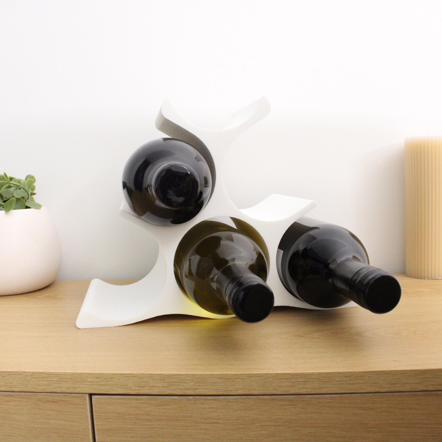 Countertop Wine Rack, Modern Pyramid Counter 6 Bottle Wine Stand, Vertical Display Wine Storage for Wine Lovers.