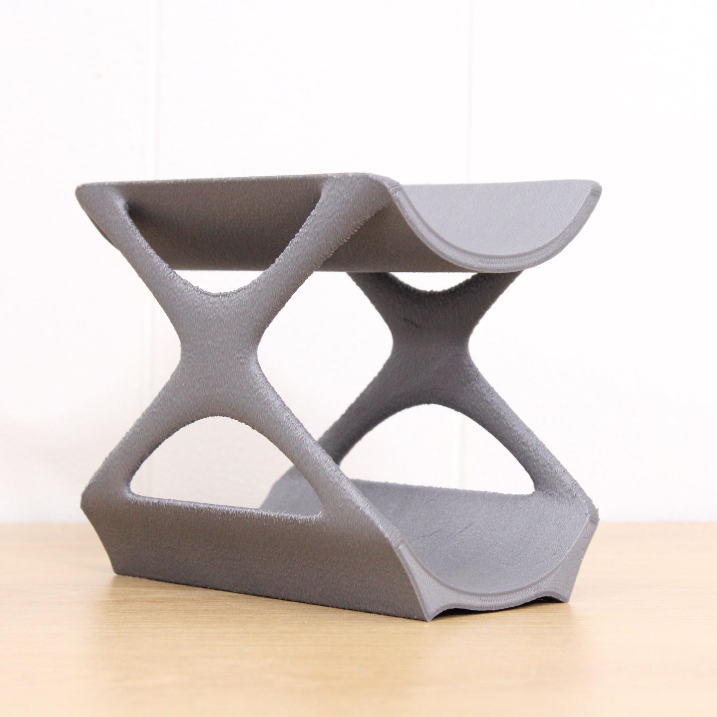Edgy Wine Rack Countertop, Freestanding Unique 2 Bottle Wine Holder, Vertical Wine Rack, Gift for Wine Lovers