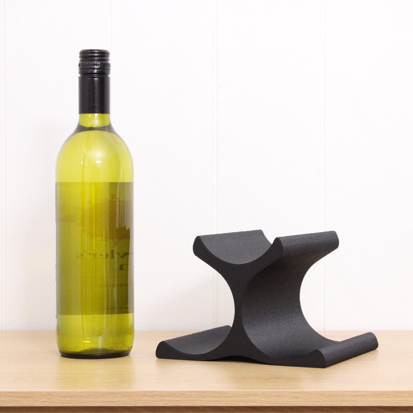 Countertop Wine Rack, Modern Pyramid Counter 3 Bottle Wine Stand, Vertical Display Wine Storage for Wine Lovers.