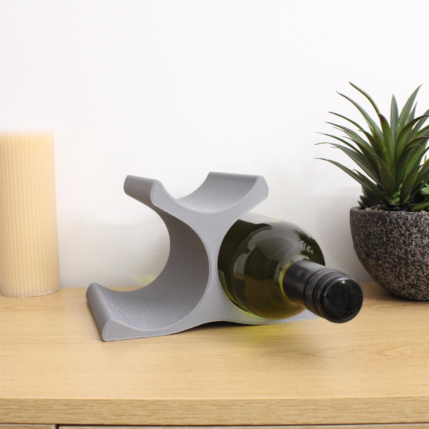 Countertop Wine Rack, Modern Pyramid Counter 3 Bottle Wine Stand, Vertical Display Wine Storage for Wine Lovers.
